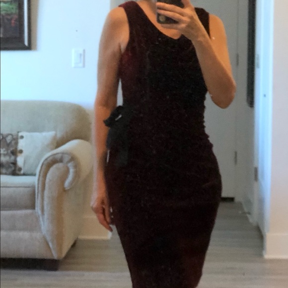 Taylor velvet burgundy dress - Picture 2 of 5